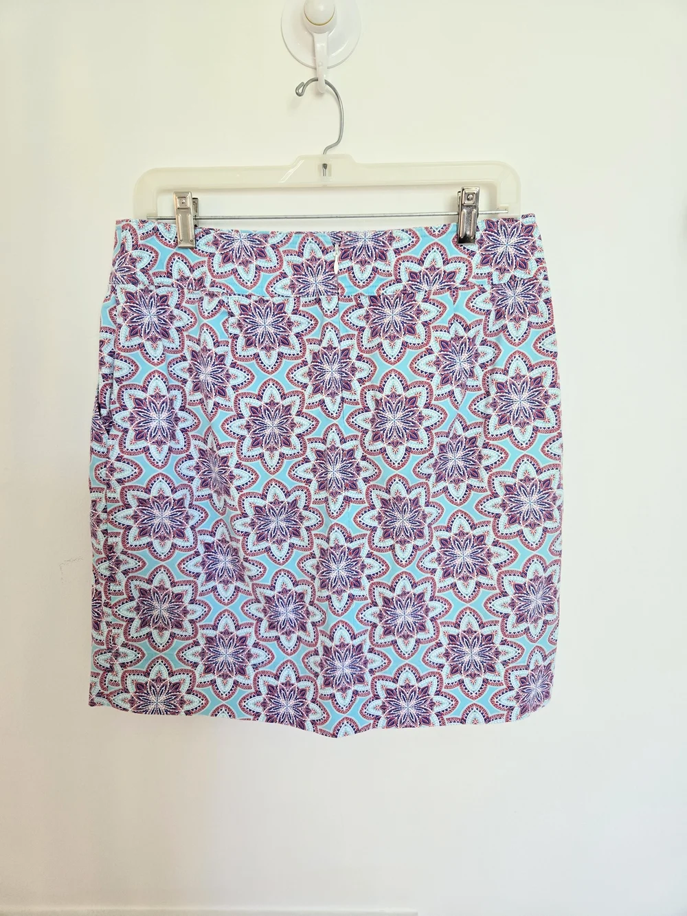 Talbots Purple Floral Tile / Mandala Print Mini Skirt on Light Blue Size - 6P